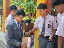 Sisihkan Uang Saku, Pelajar SMAN 1 Batang Donasi ke Warga Palestina