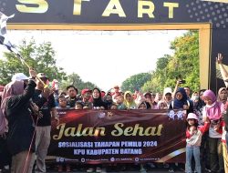 Tolak Golput, KPU Ajak Ribuan Warga Jalan Sehat