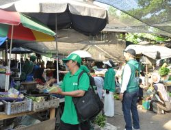Blusukan ke Pasar Grogolan, Caleg DPR RI Agoes Joesni Ajak Pedagang Berpolitik Cerdas