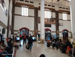 Malam Tahun Baru, Pelanggan KA Dihimbau untuk Datang Lebih Awal ke Stasiun