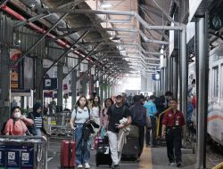 Kereta Api Ramai Diburu Penumpang Arus Balik, KAI: Tiket Masih Tersedia