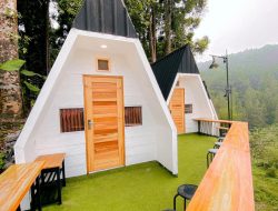 Serunya Glamping Meski Saat Musim Hujan di Metsa Cabin Kurara Forest Kembanglangit Batang