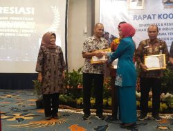 Batang Raih Penghargaan dari Pemprov Jateng, Capai 170 Persen Target Pendataan Industri Kecil