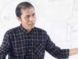 Refly Harun Rajin Kritik Pemerintah, Pengamat: Julid Semata
